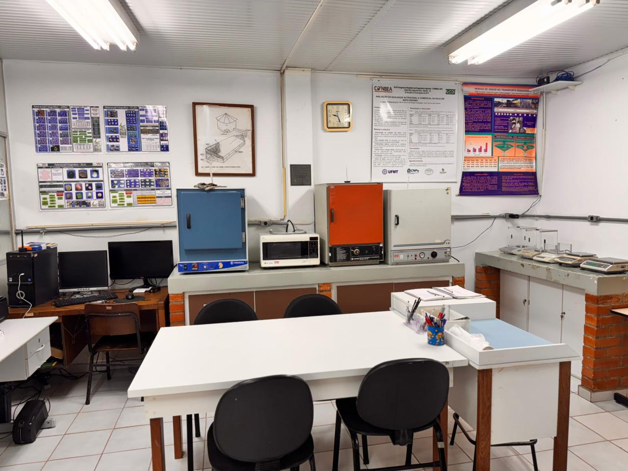 Laboratório de qualidade de grãos 02